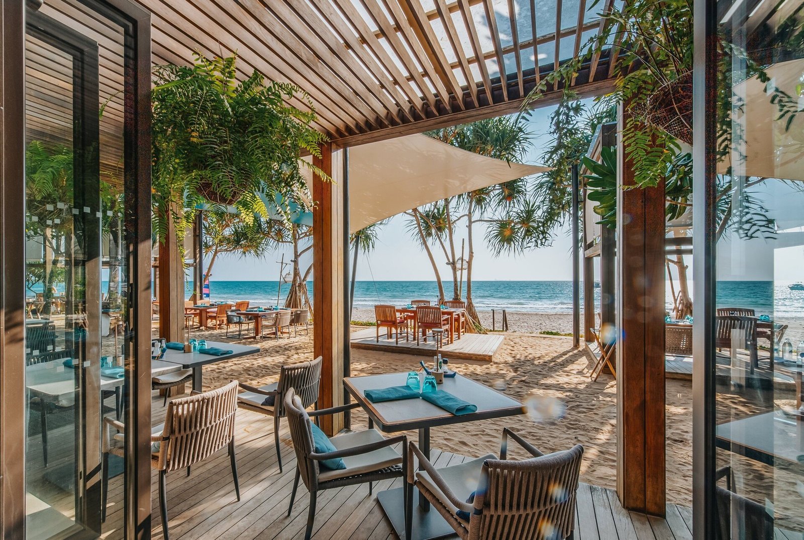 Pimalai Resort and Spa, rak talay beach bar & restaurant