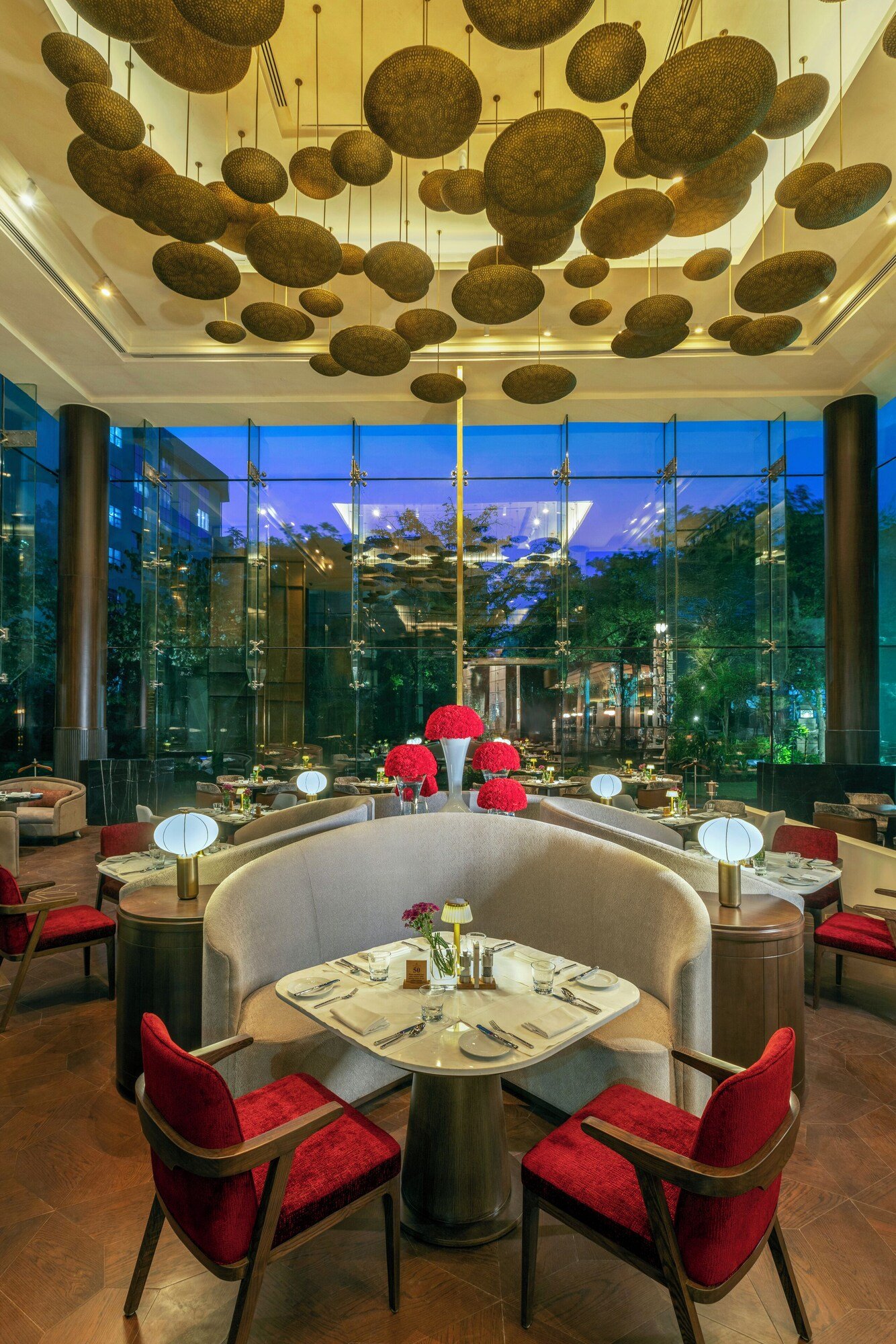 The Leela Palace New Delhi, eat & drink