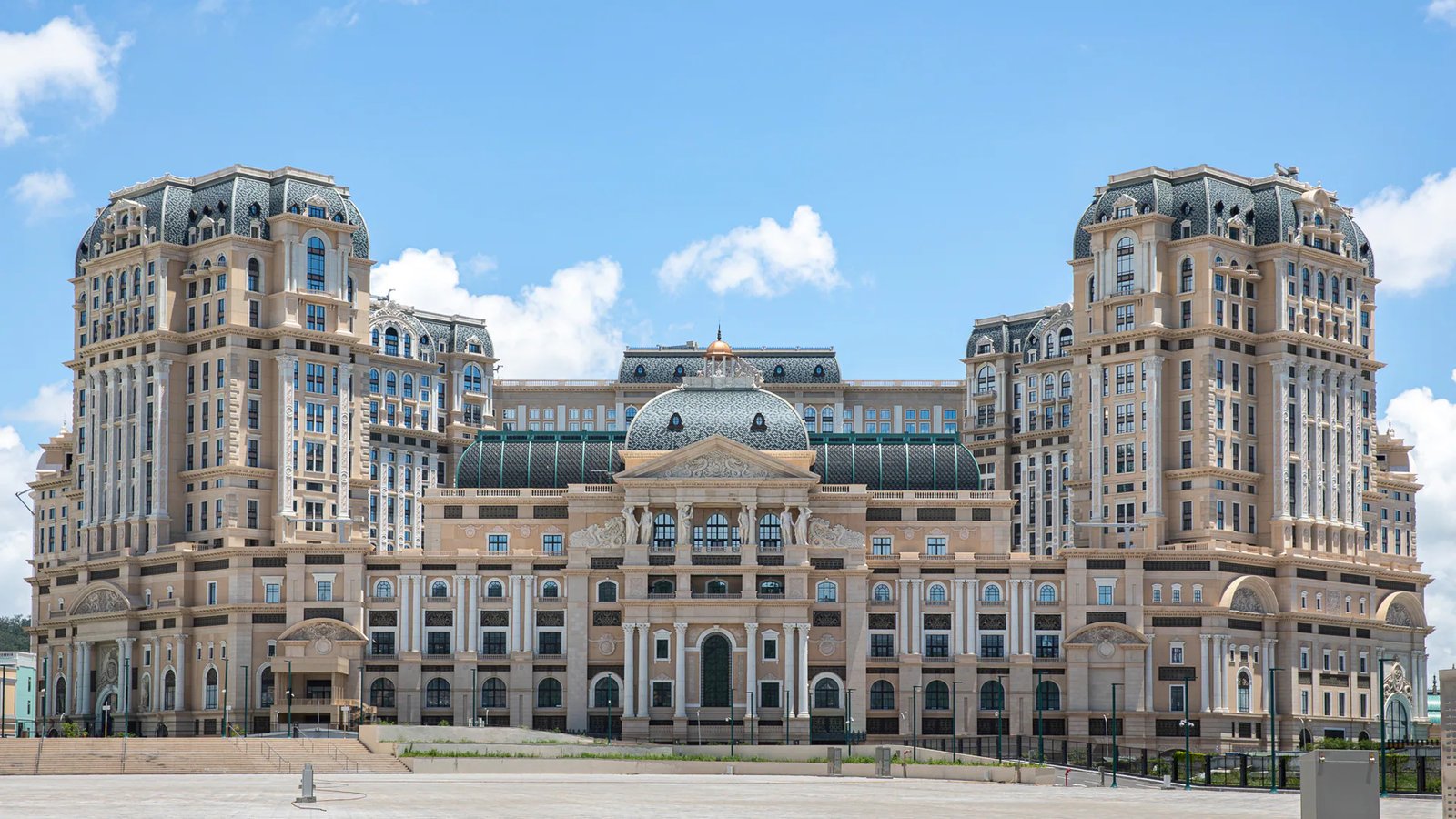 Grand Lisboa Palace Resort Macau, backstory