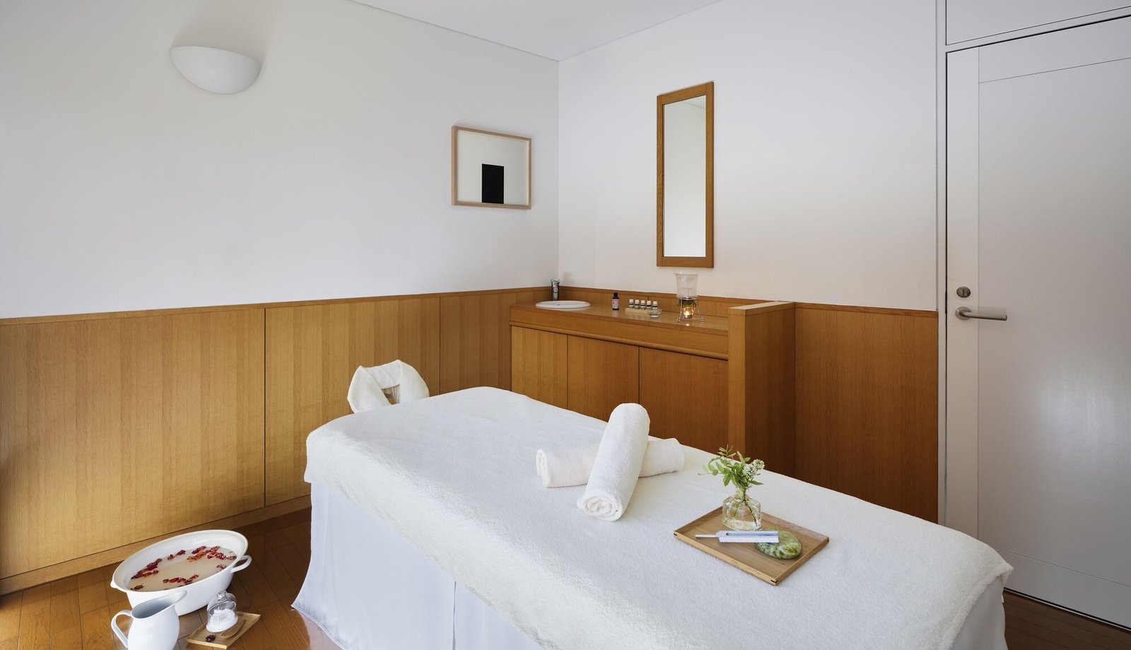Benesse House Park, the spa