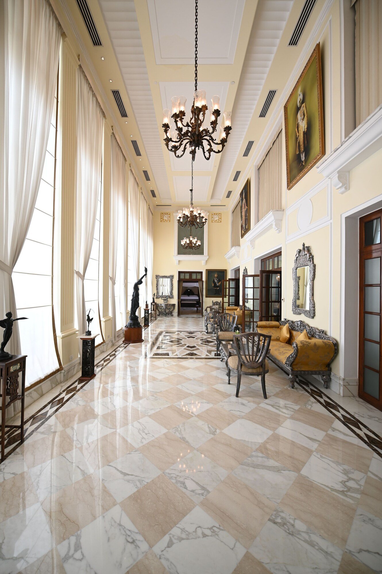 The Imperial Spa & Salon, vibe