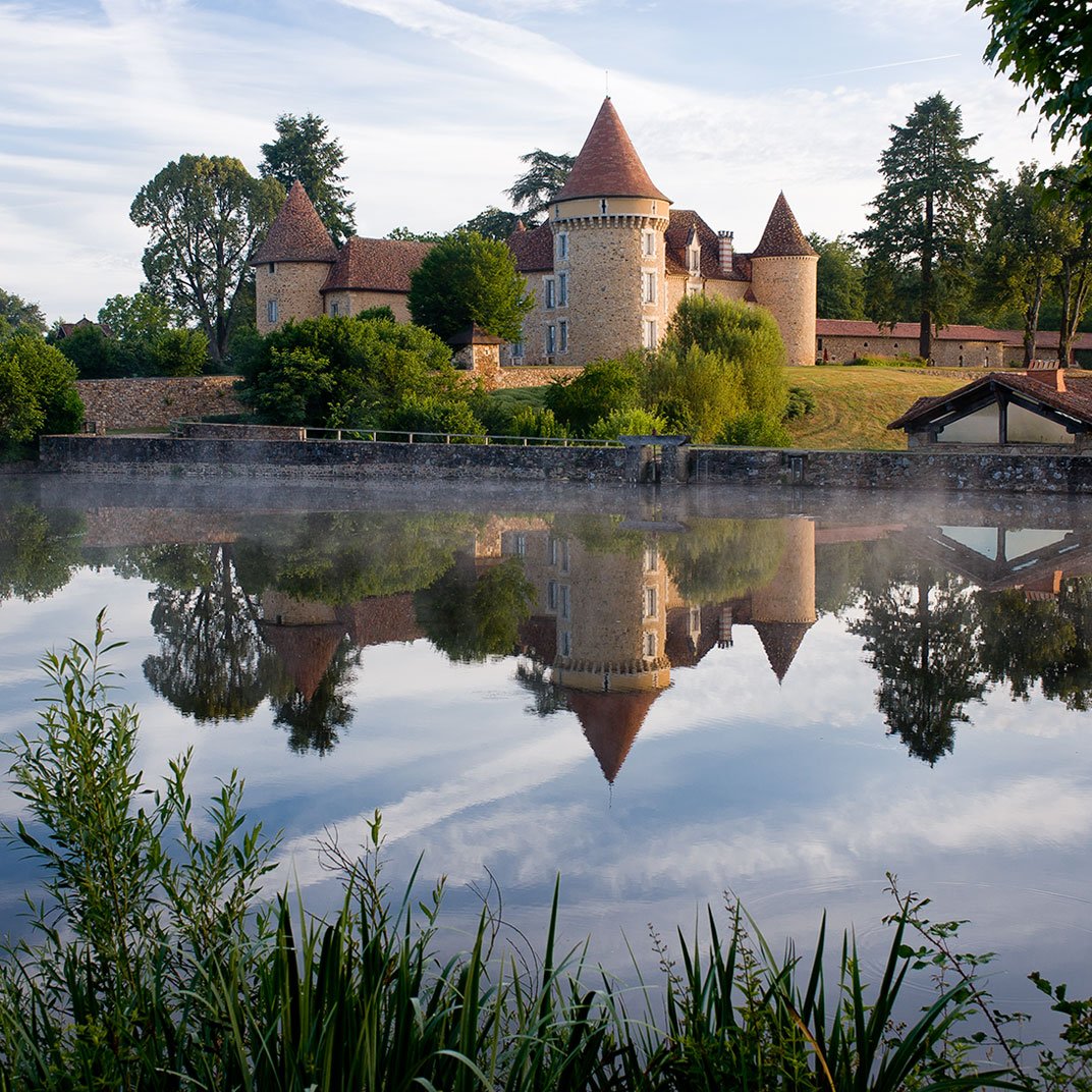 Domaine des Etangs, backstory
