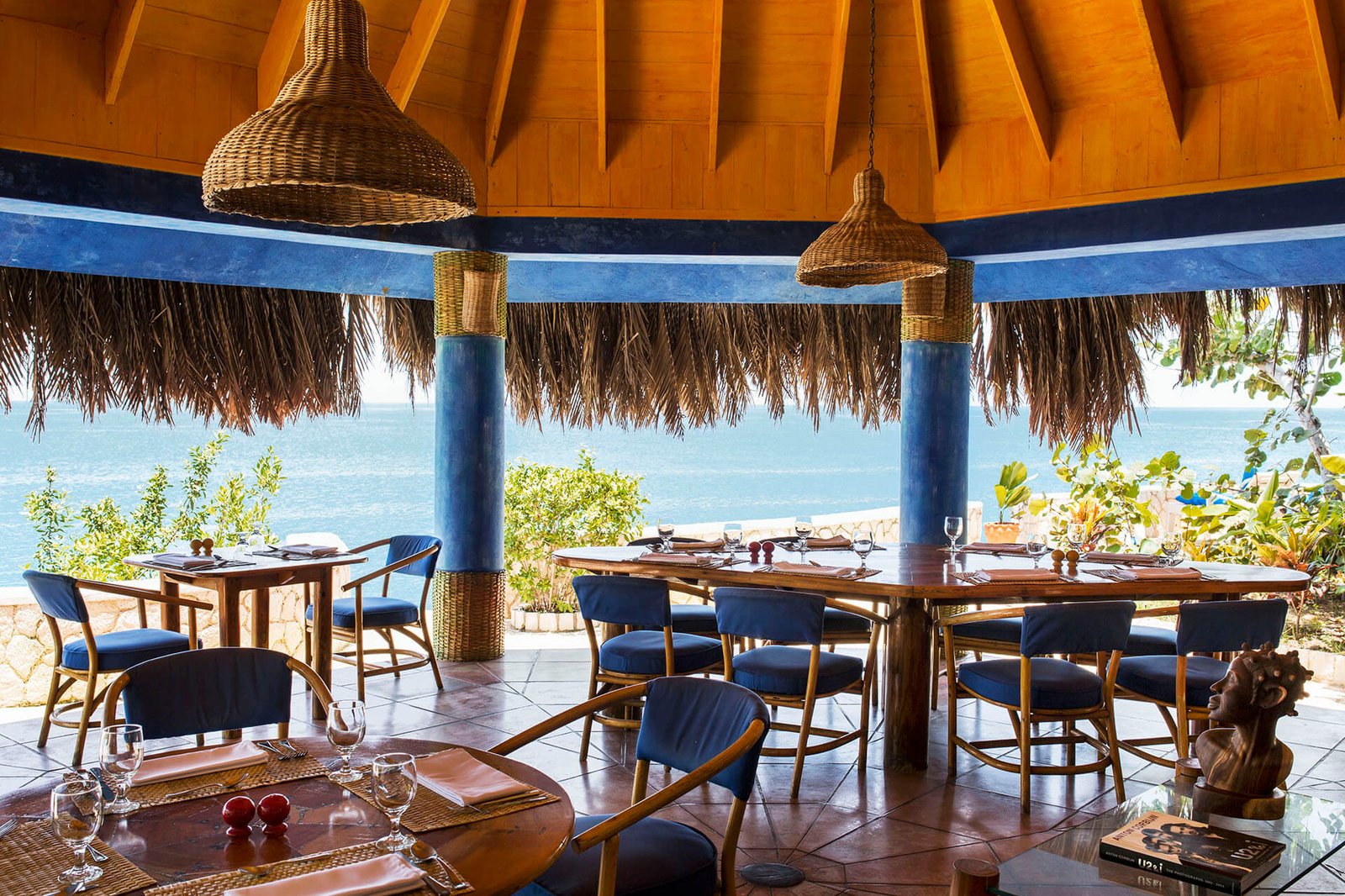 The Caves Hotel, eat & drink