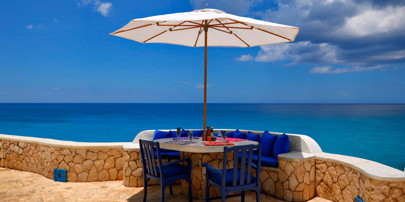 The Caves Hotel, eat & drink