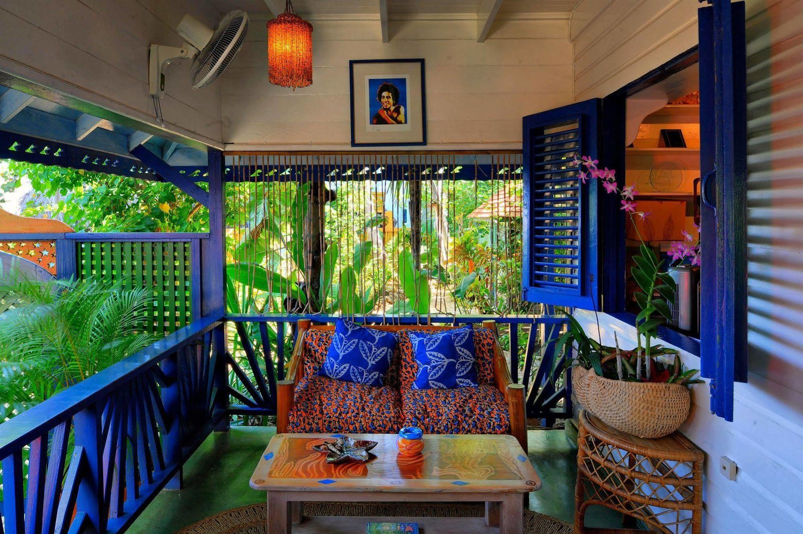 The Caves Hotel, rooms