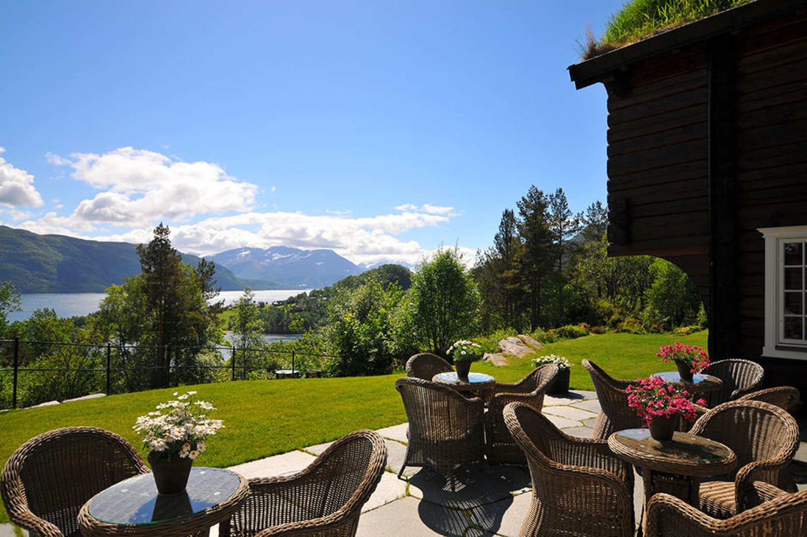 Storfjord Hotel, vibe