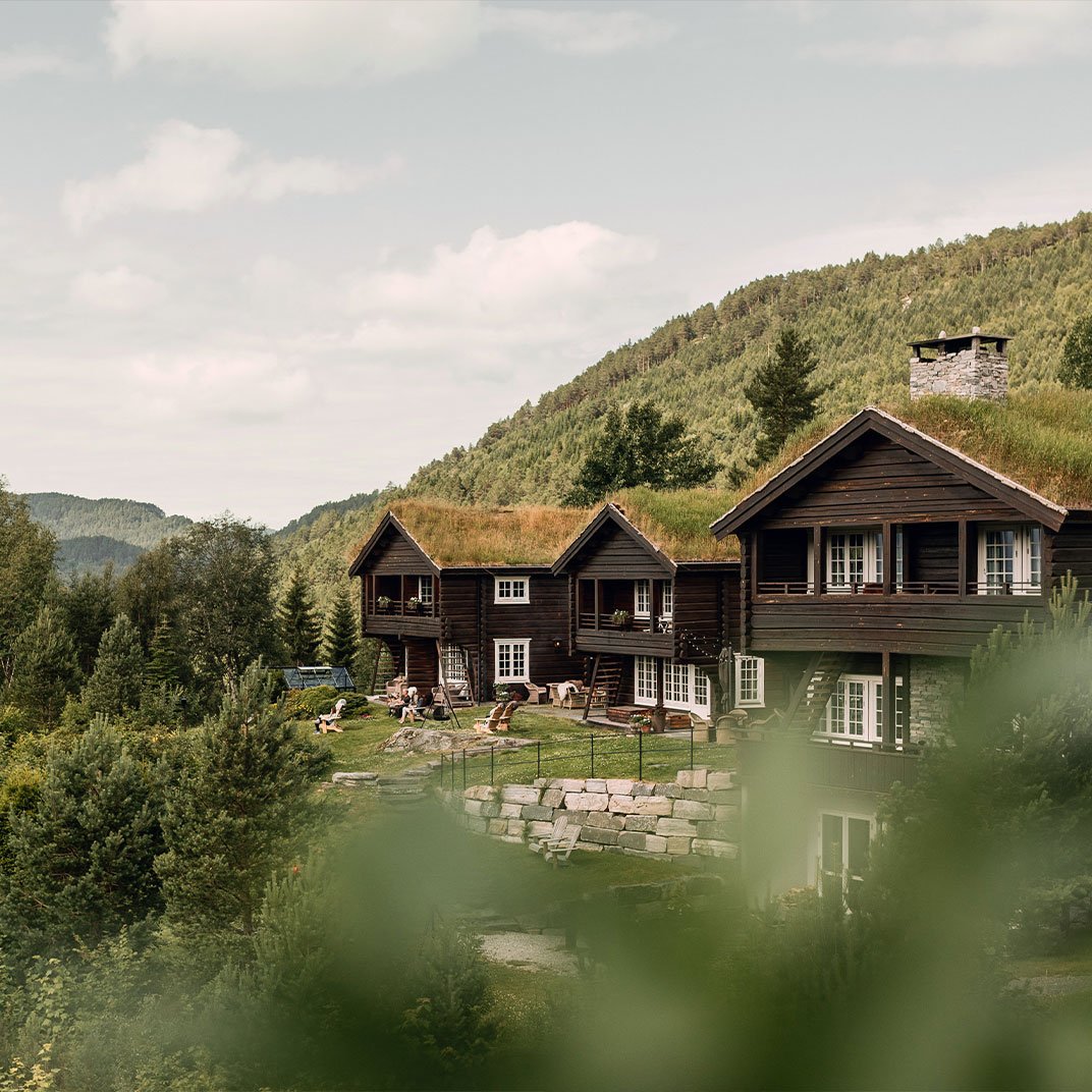Storfjord Hotel, backstory