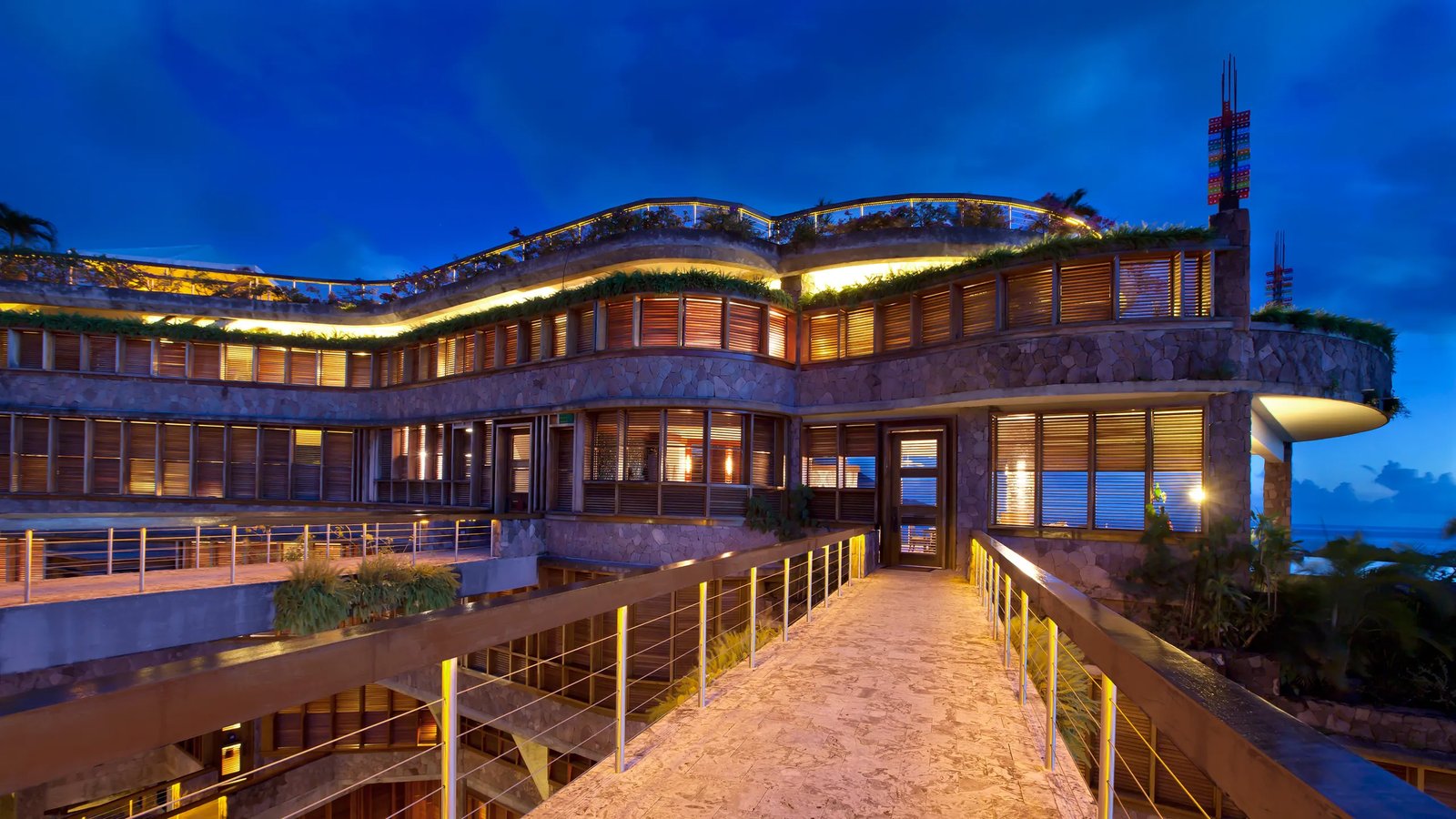 Jade Mountain Resort, vibe