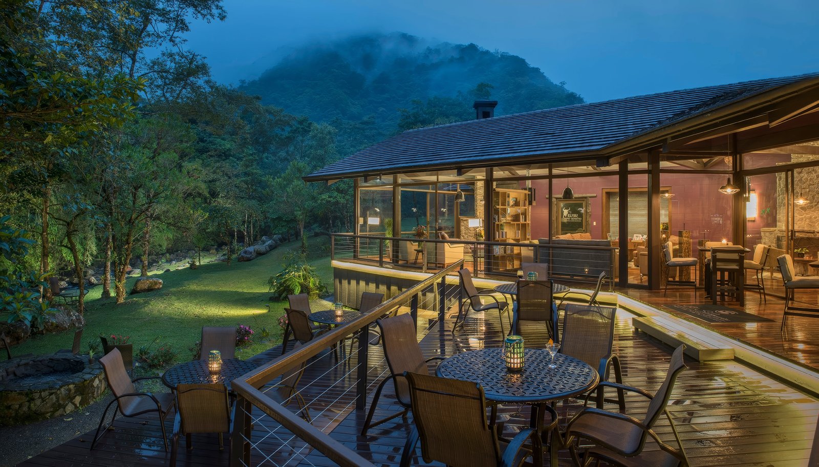 El Silencio Lodge & Spa, eat & drink