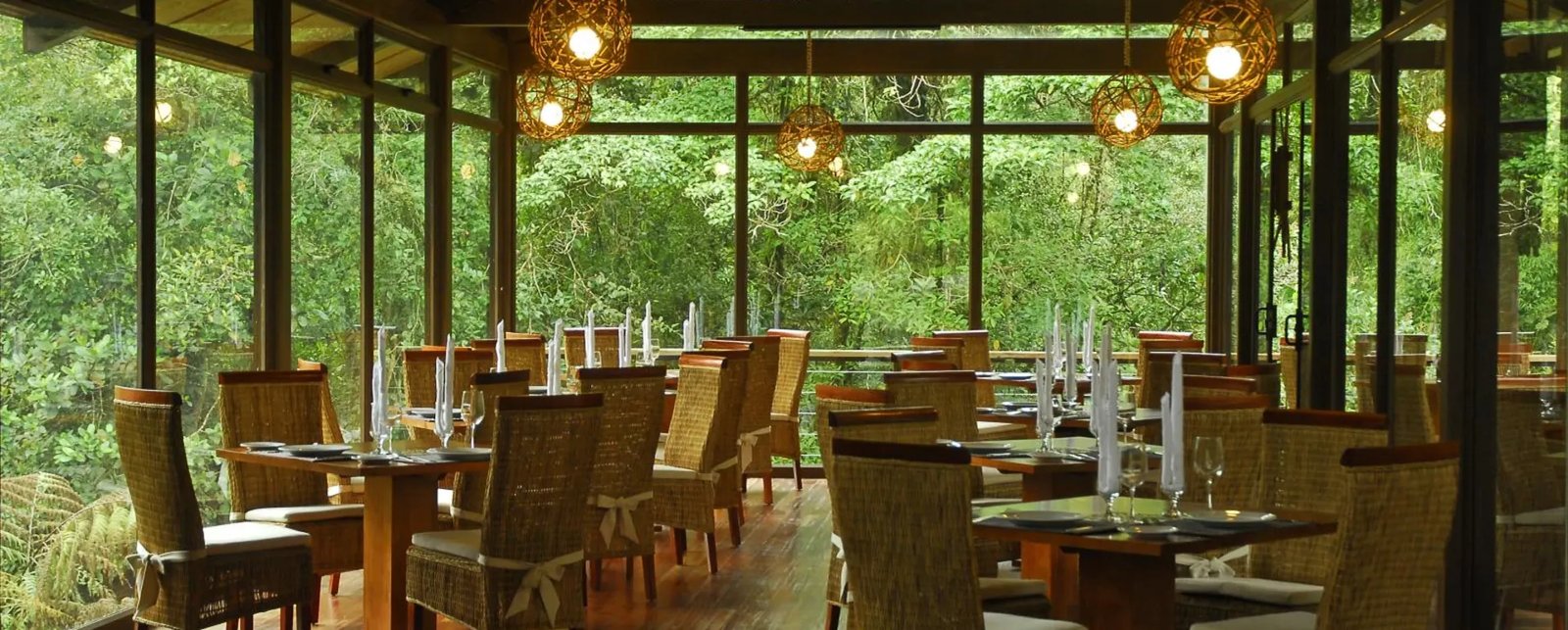 El Silencio Lodge & Spa, eat & drink