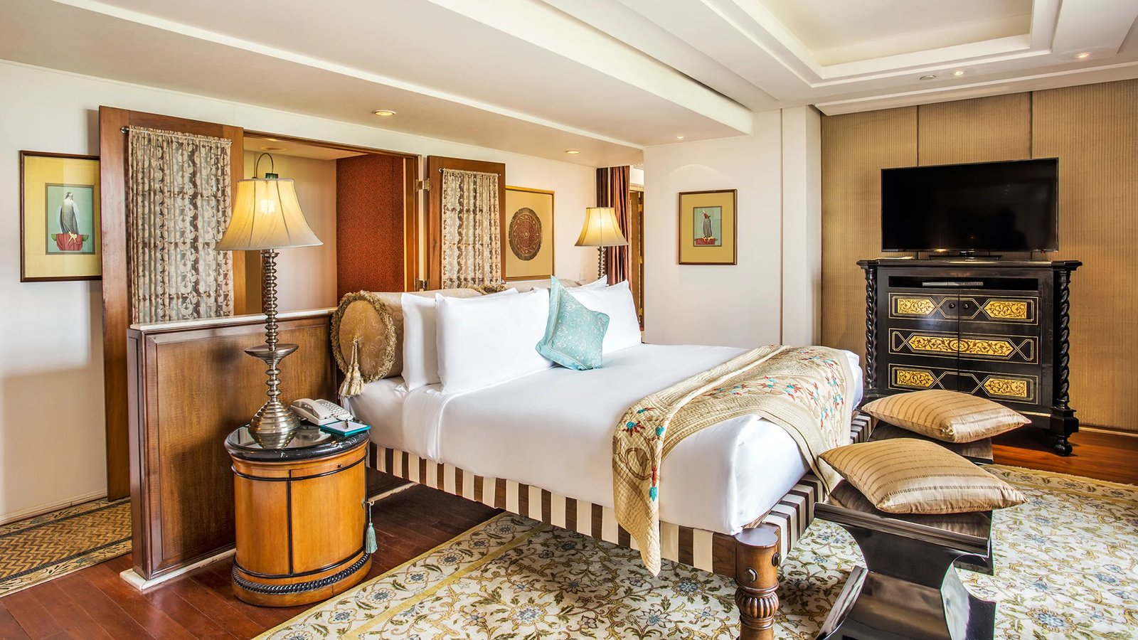 The Oberoi Amarvilas, Agra, rooms