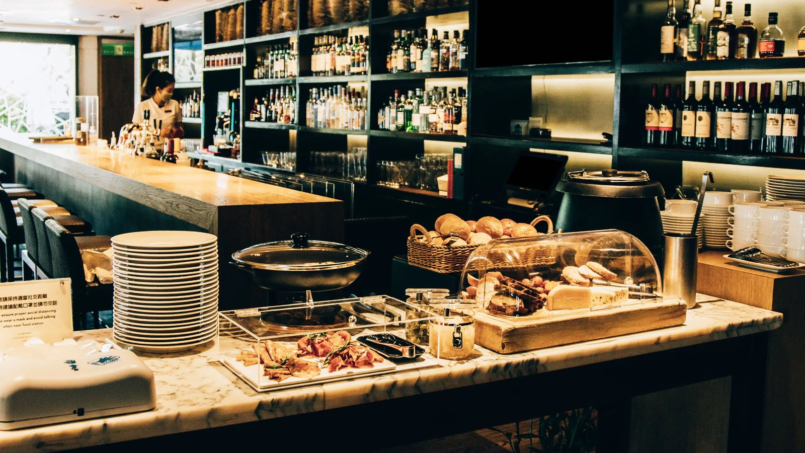 Grand Hyatt Taipei — eat & drink