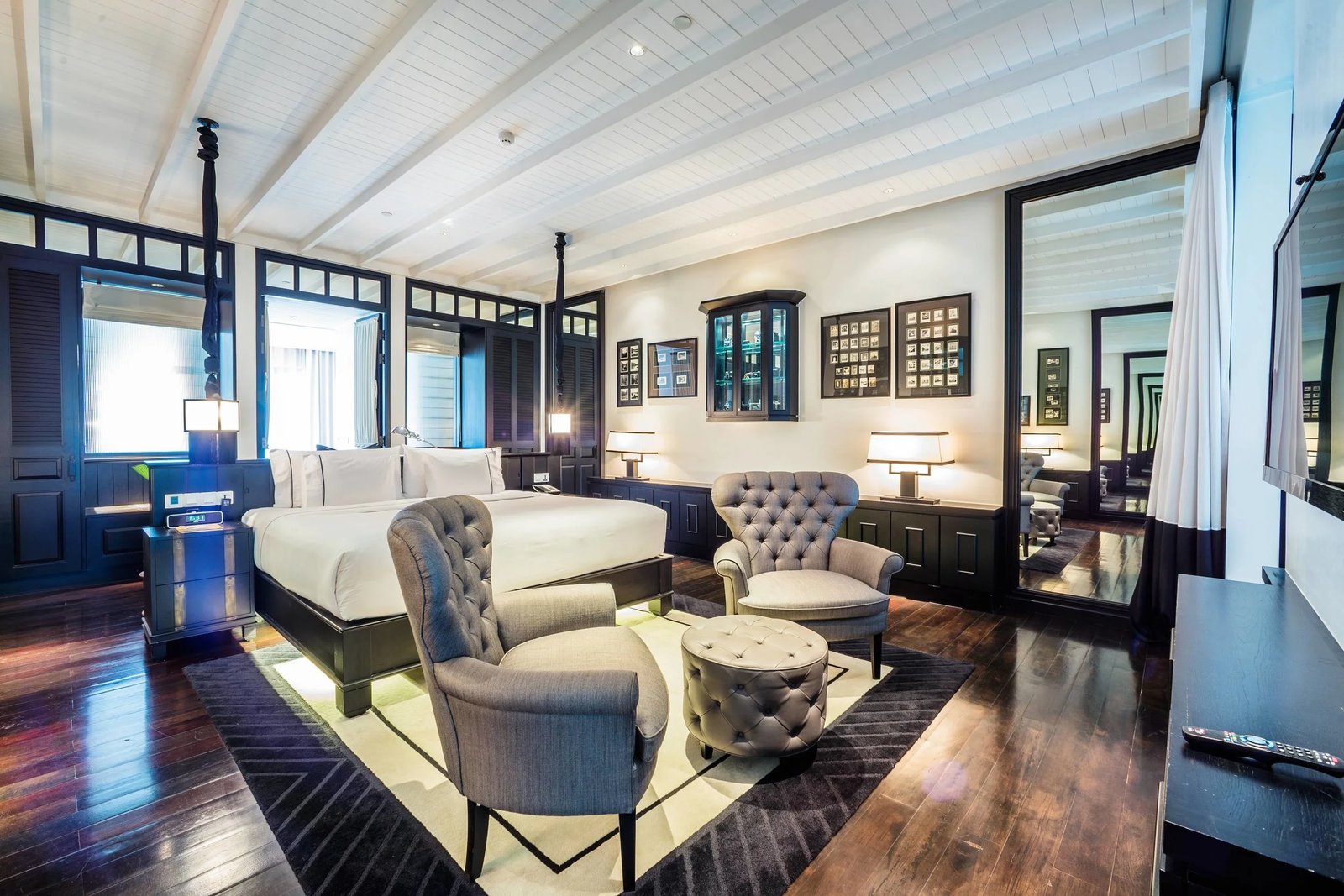 The Siam — rooms
