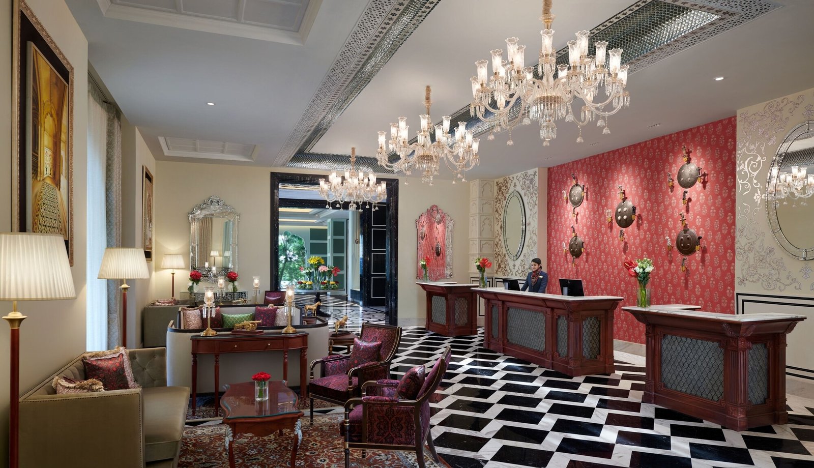 The Leela palace, vibe