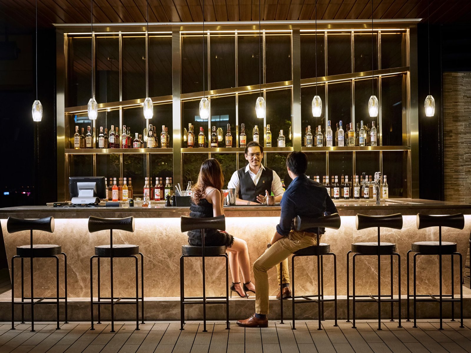 Sindhorn Midtown Hotel Bangkok, Vignette Collection — eat & drink