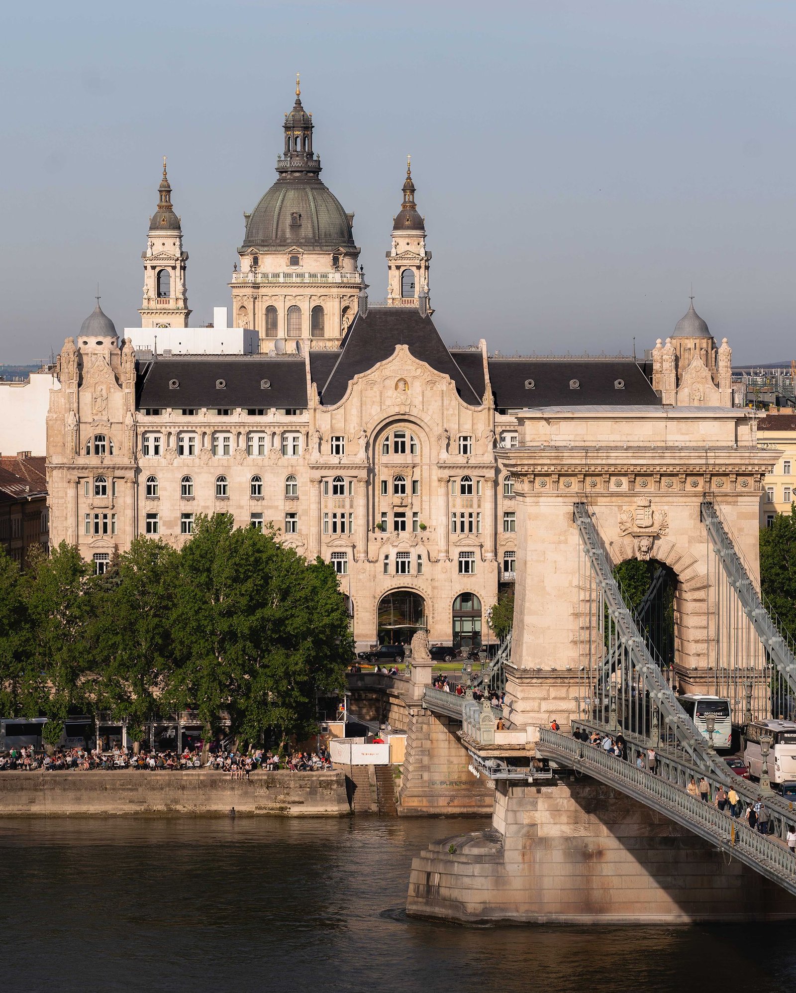 Four Seasons Hotel Gresham Palace Budapest, backstory