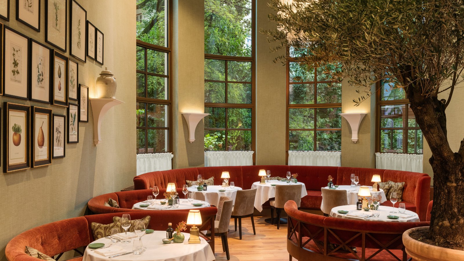 The Charles Hotel, eat & drink