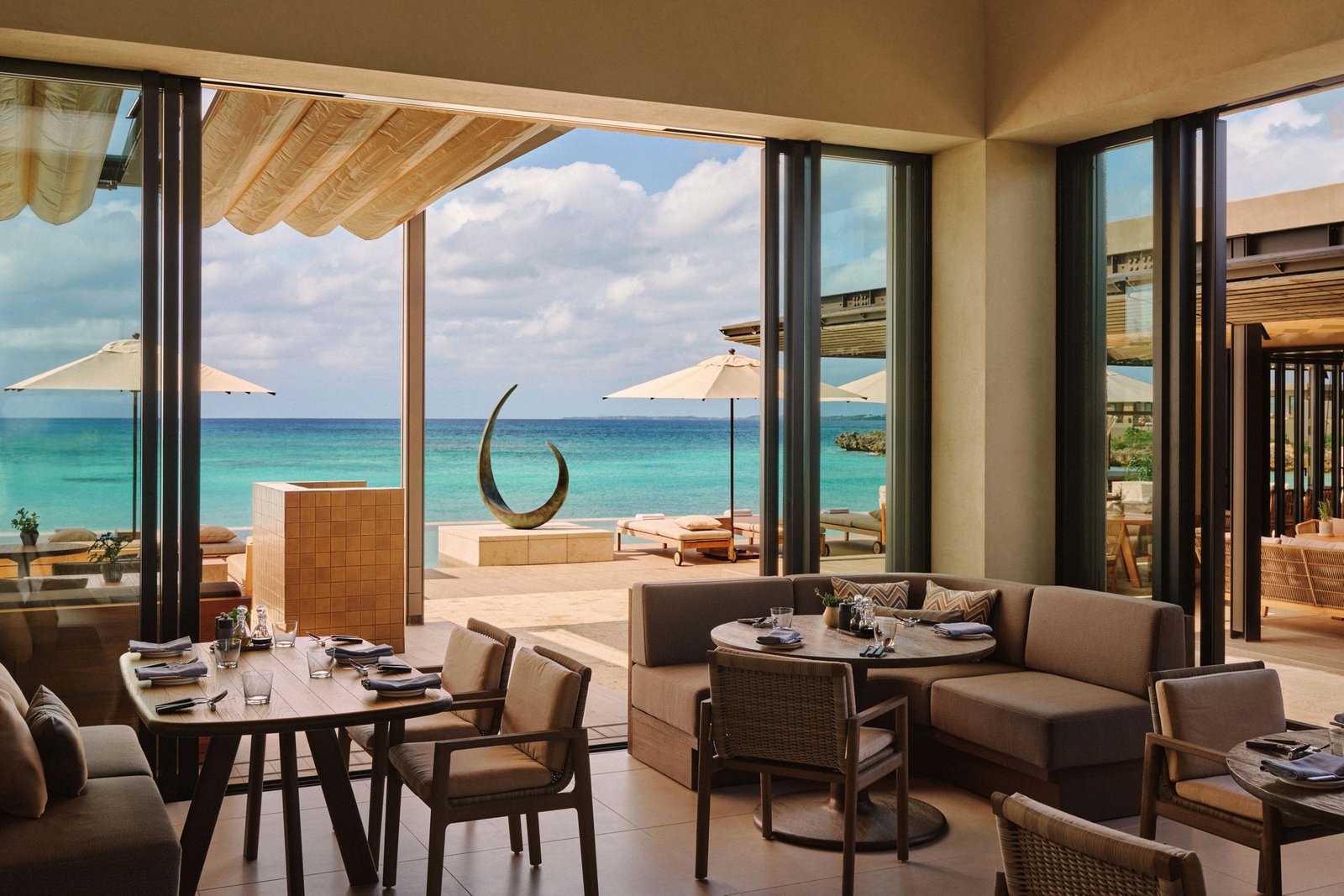 Rosewood Miyakojima, at the table
