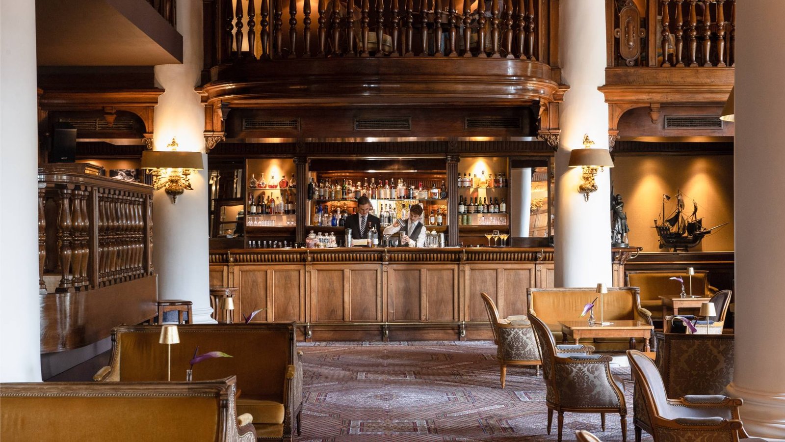Le Negresco, at the table