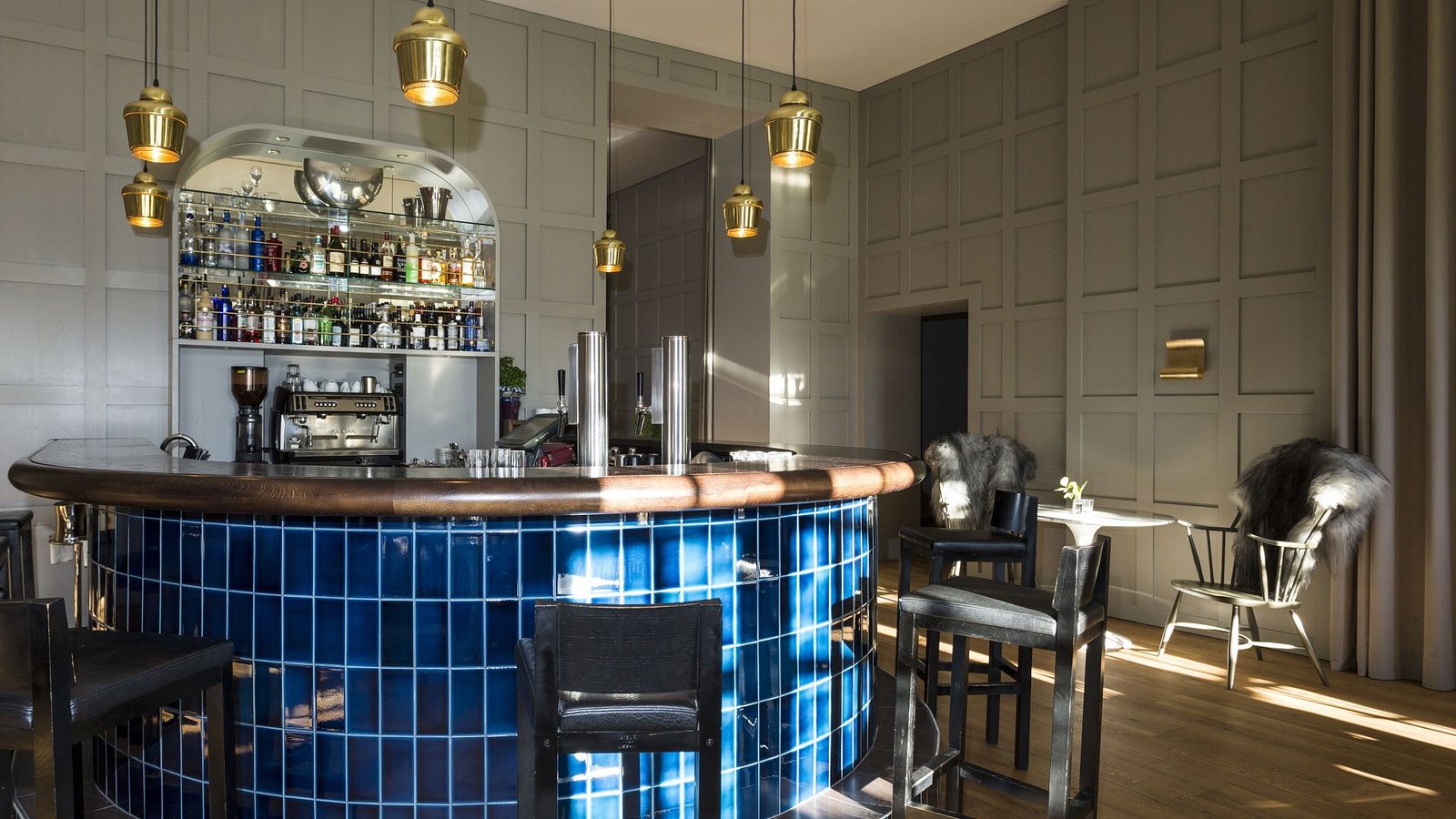 Das Kranzbach, hotel bar and wine cellar