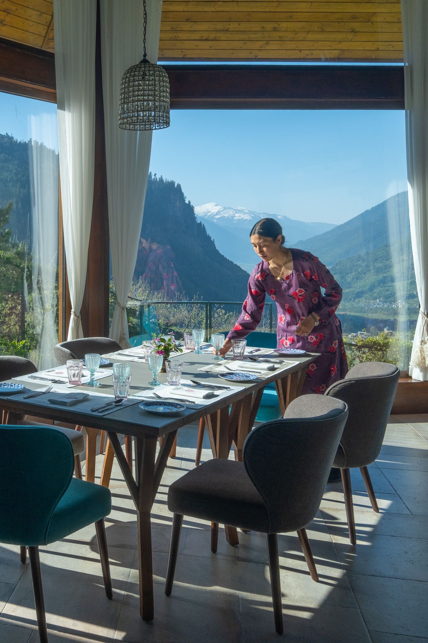 Sitara Himalaya, sitara lounge