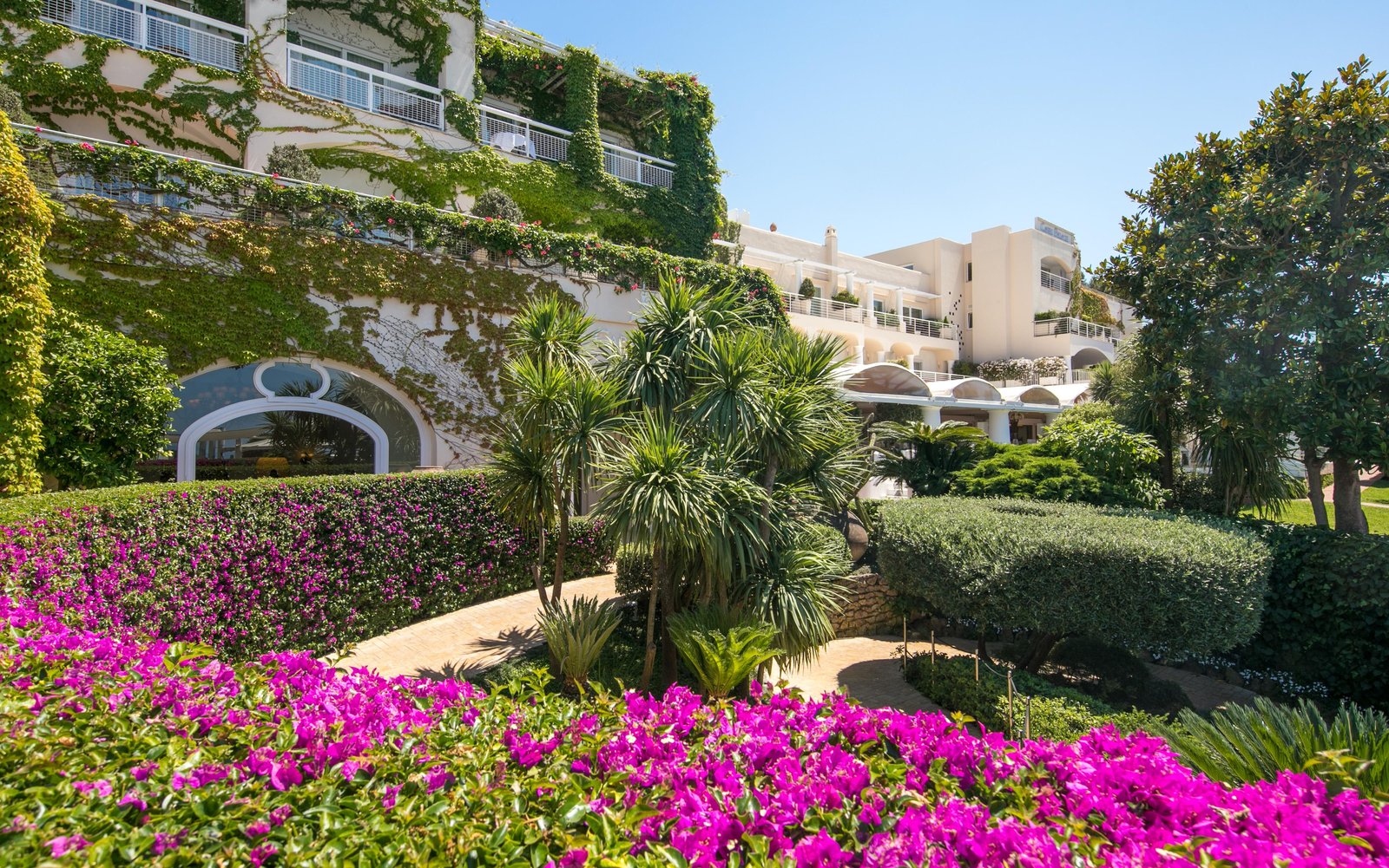 Jumeirah Capri Palace, backstory
