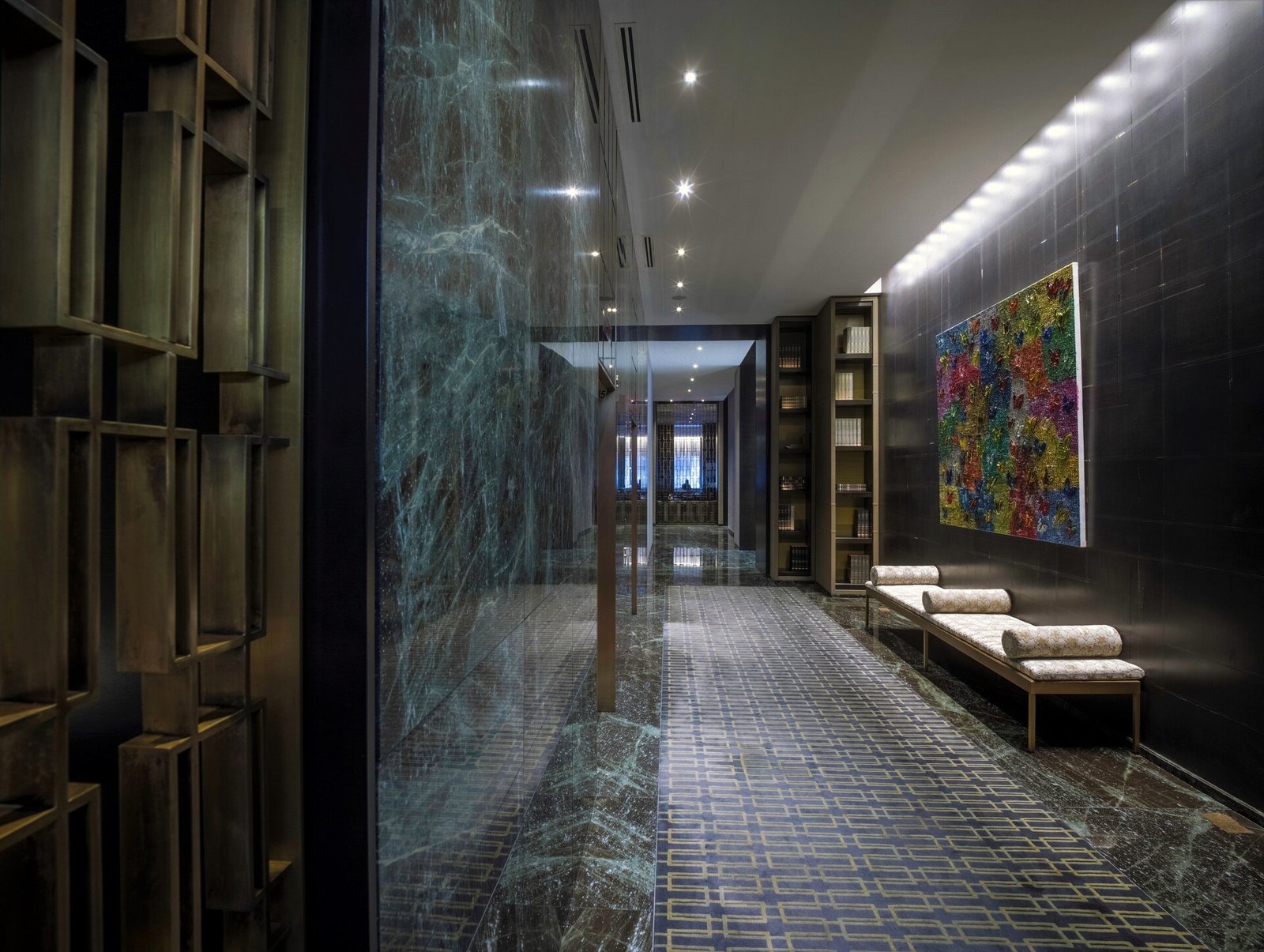 The Hazelton Hotel Toronto, vibe
