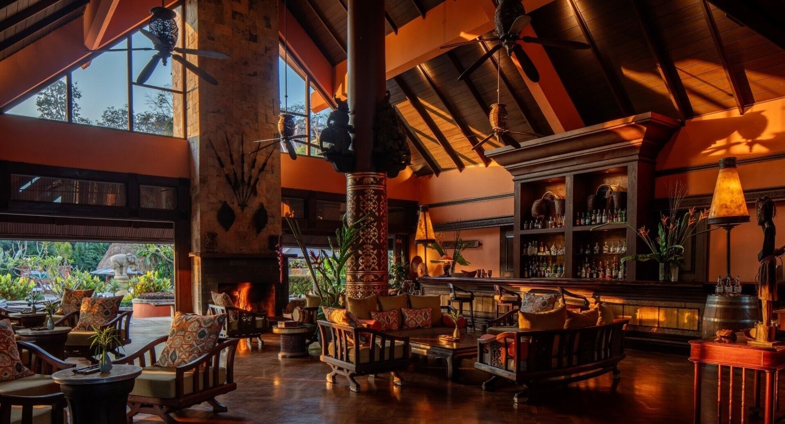 Anantara Golden Triangle Elephant Camp & Resort, eat and drink