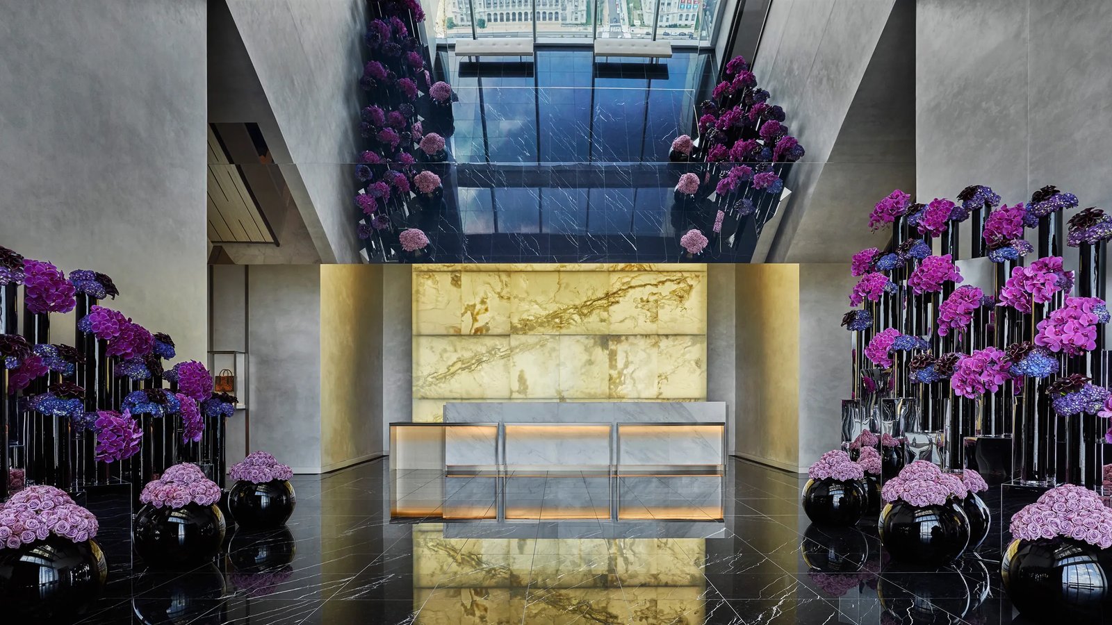 Four Seasons Hotel Philadelphia at Comcast Center, vibe
