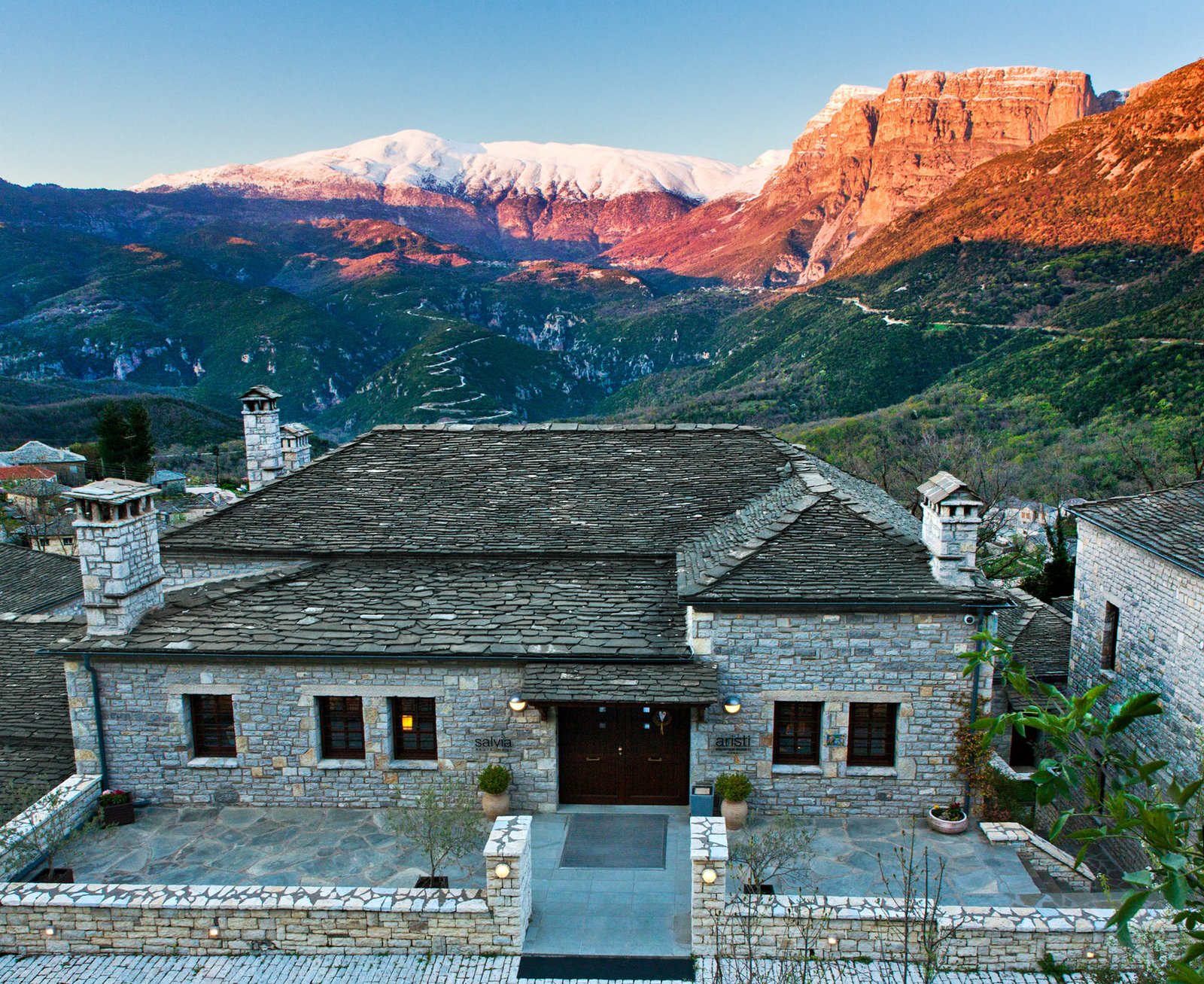 Aristi Mountain Resort Hotel