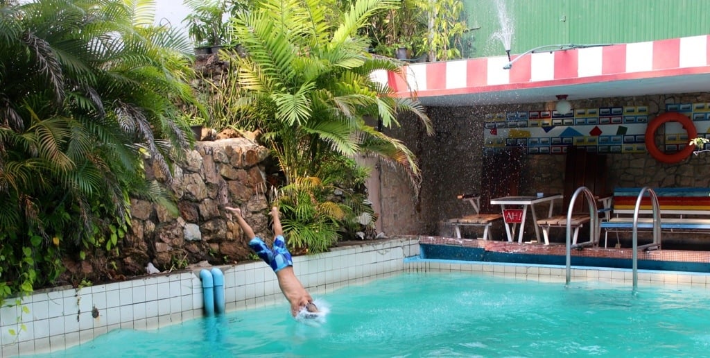 The Atlanta Hotel, the pool