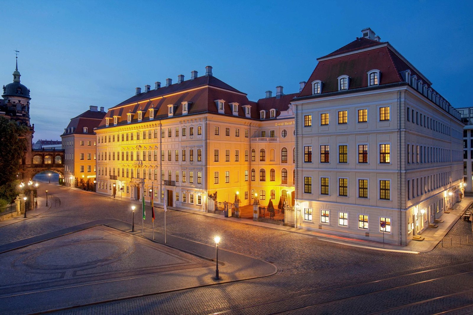 Hotel Taschenbergpalais Kempinski Dresden, backstory