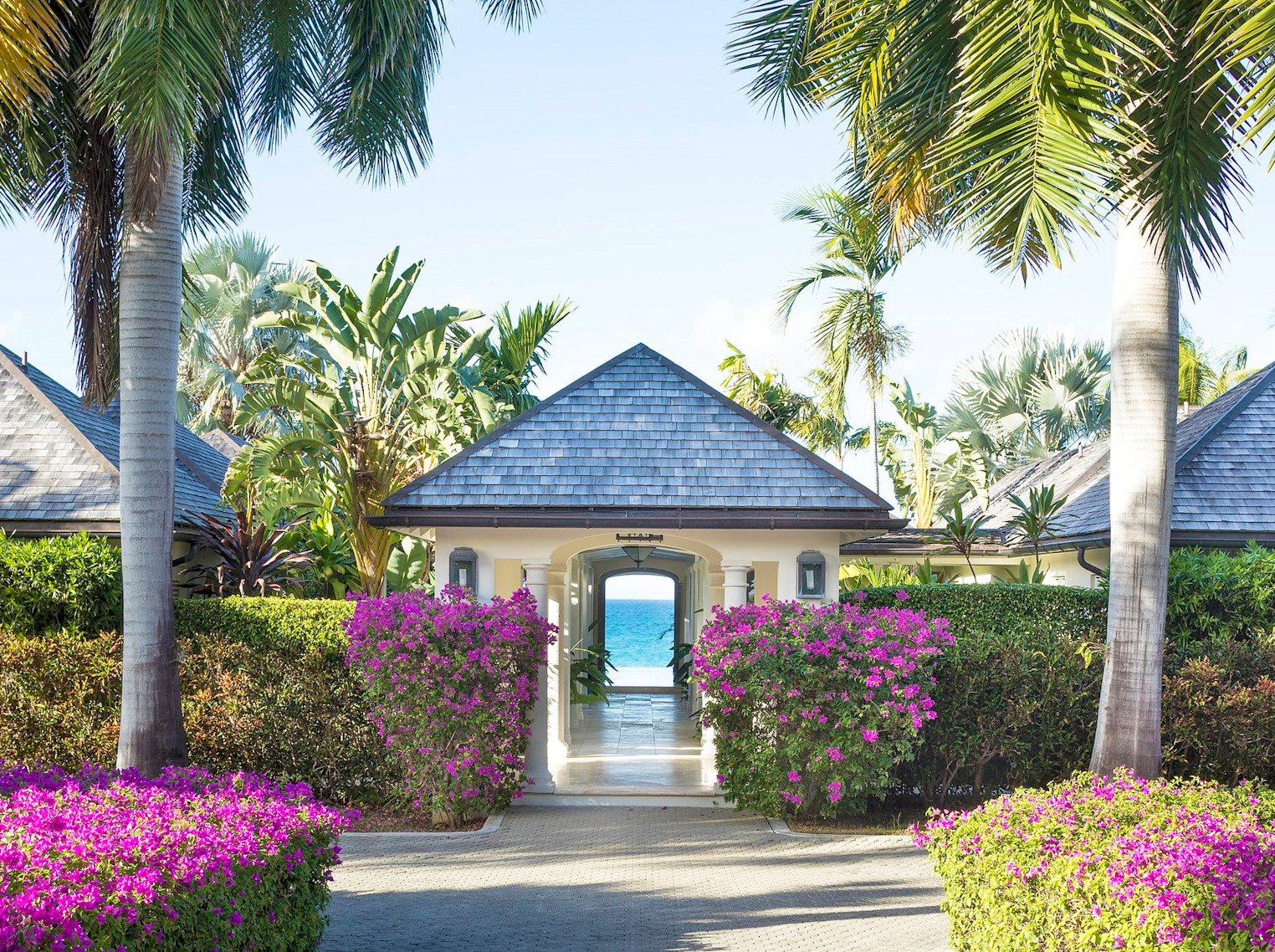 Jumby Bay Island, backstory