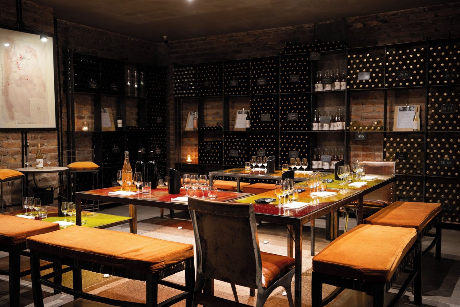 Awasi Mendoza, eat & drink