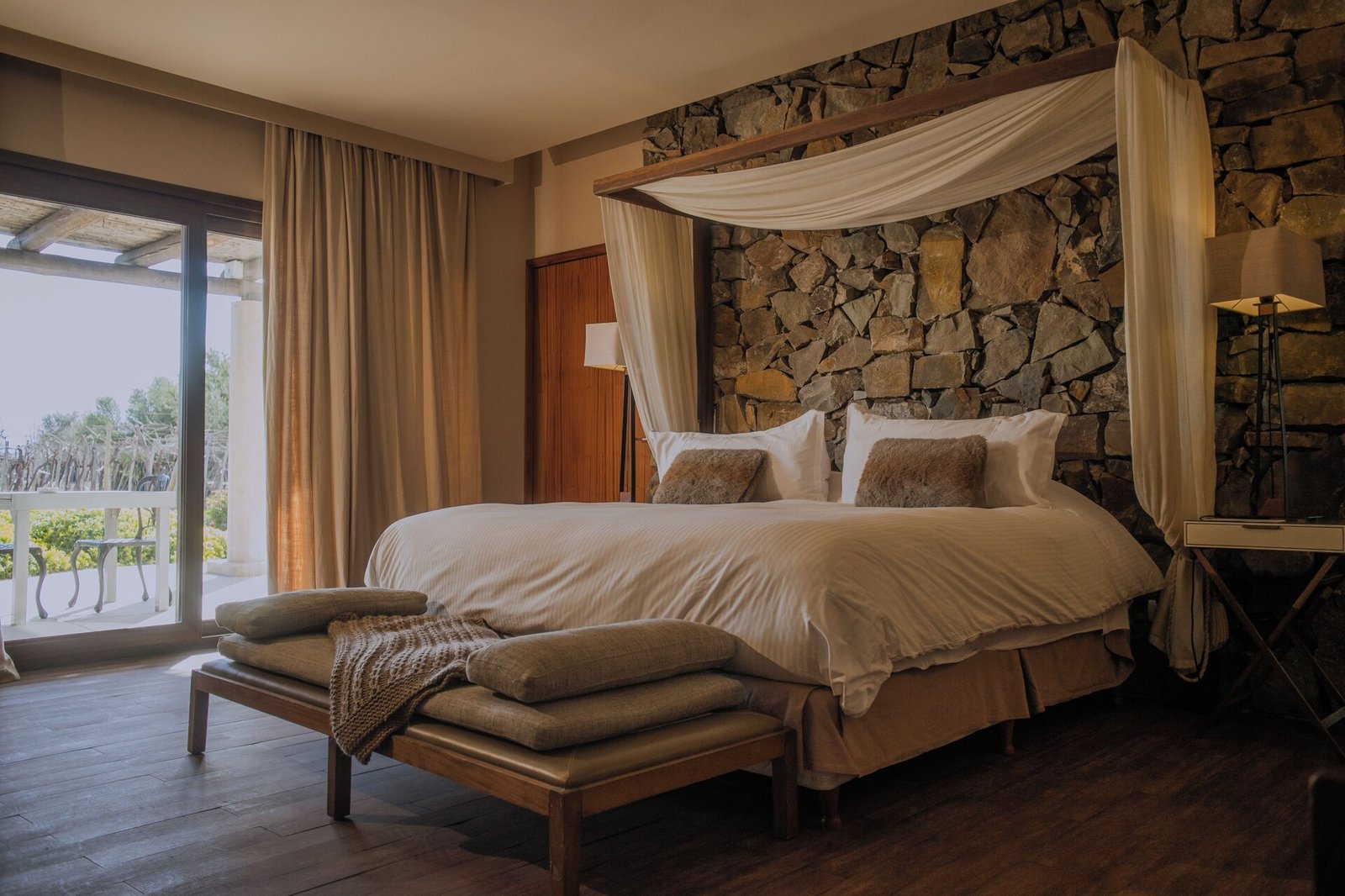 Awasi Mendoza, rooms