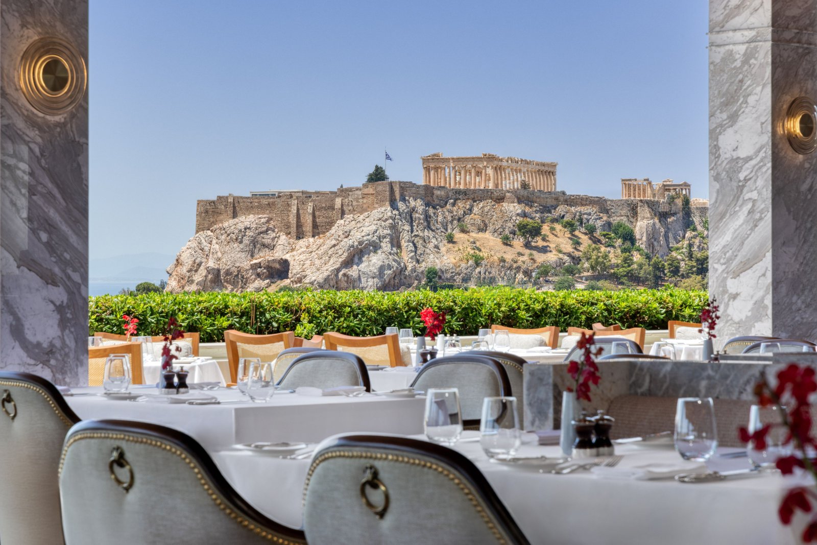 Hotel Grande Bretagne, eat & drink
