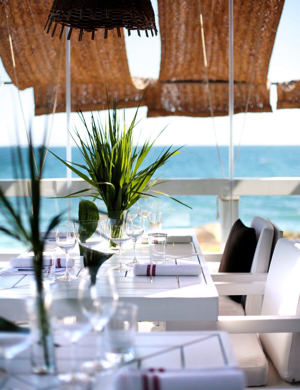 Vila Joya, at the table