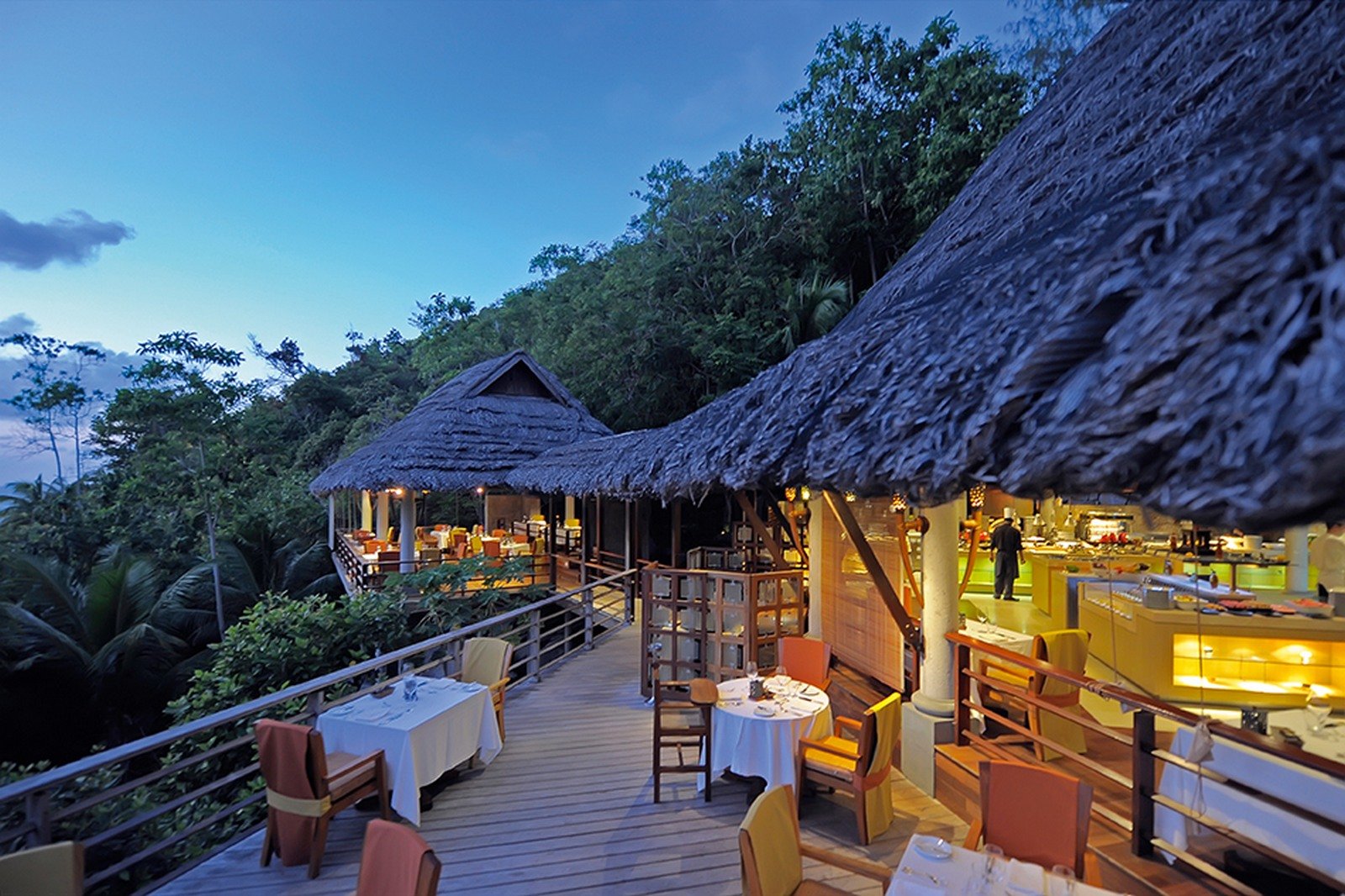 Constance Lemuria Praslin Seychelles, eat & drink