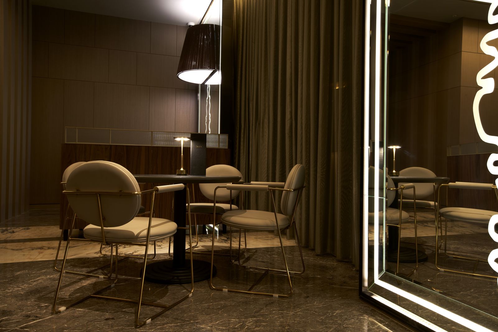 Grand Mayfull Hotel Taipei — vibe