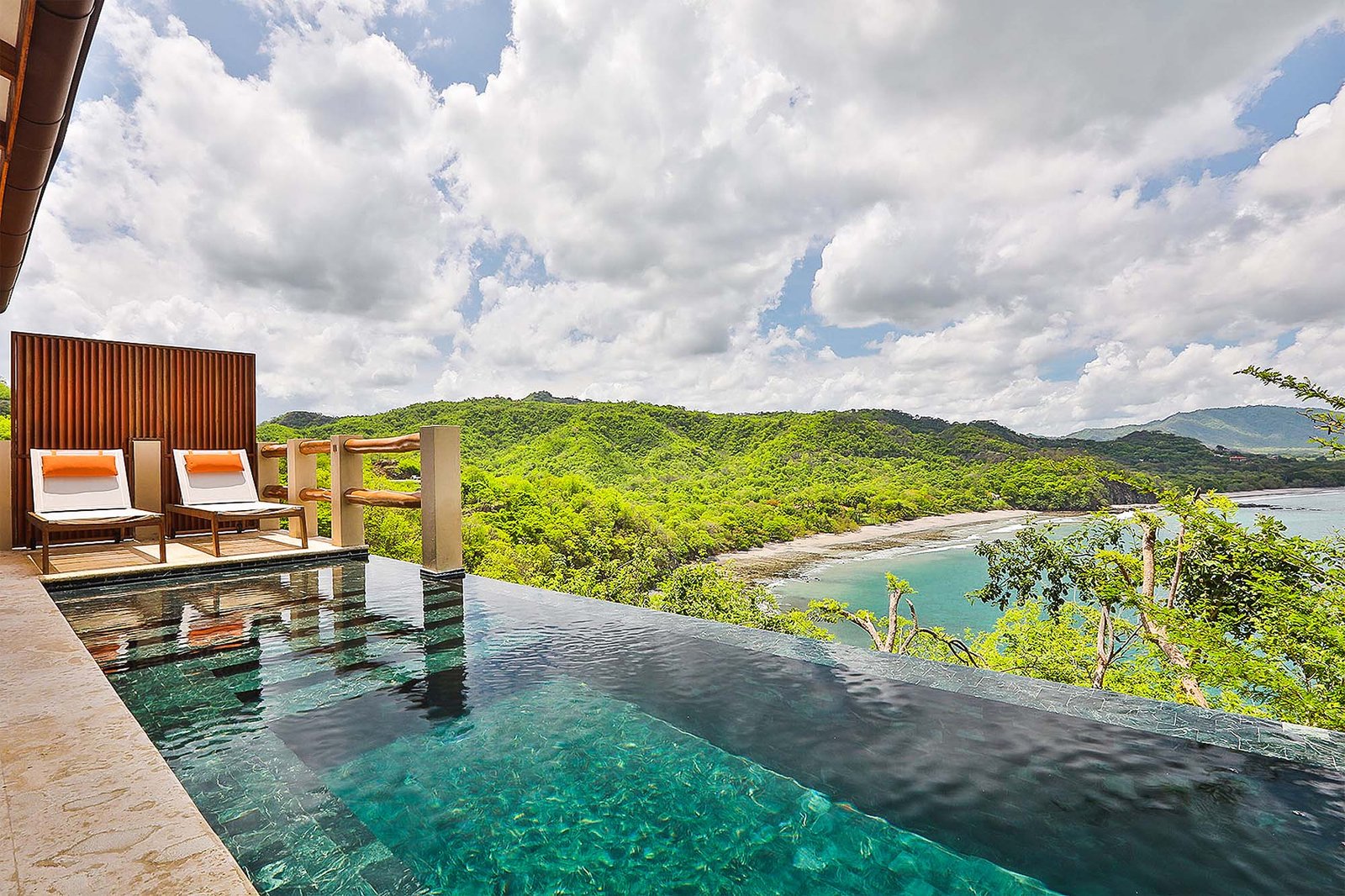 Casa Chameleon at Las Catalinas, rooms