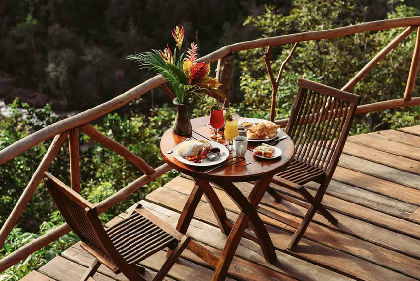 Gaia Riverlodge, eat & drink