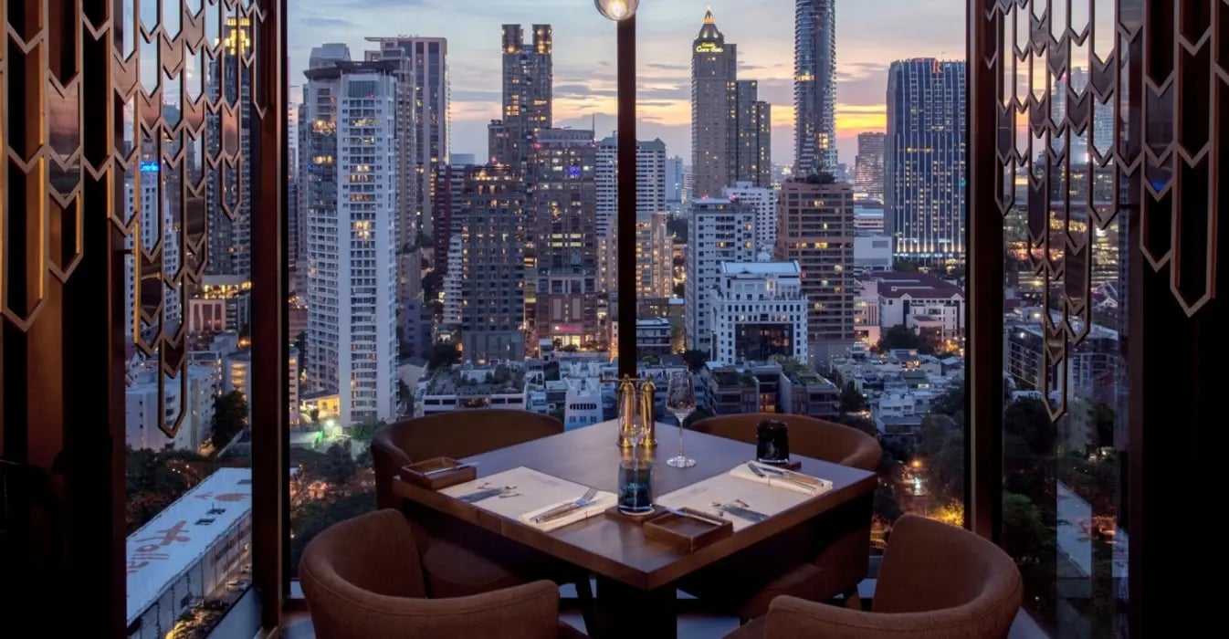 Hotel Indigo Bangkok Wireless Road — eat & drink