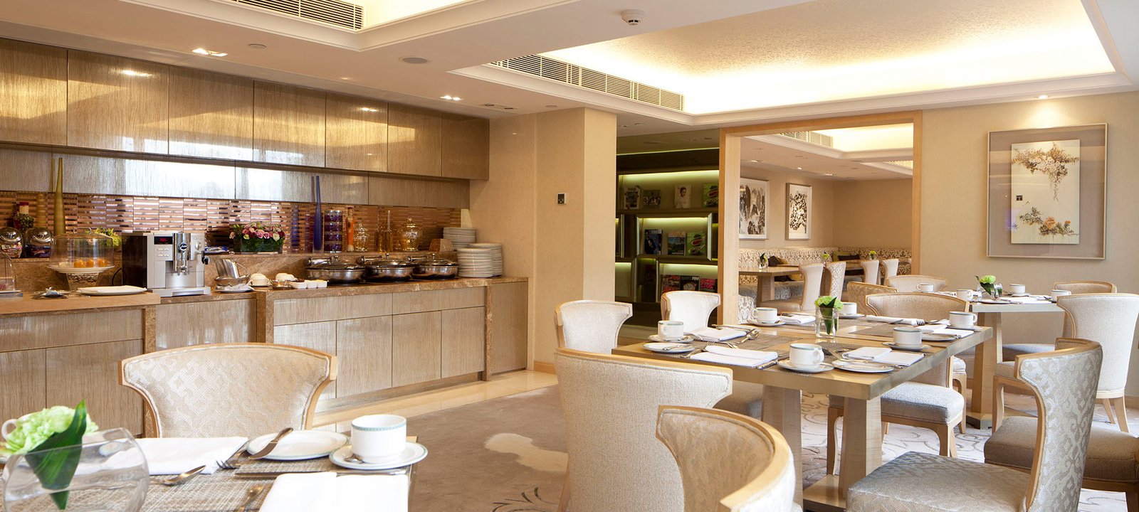 The Royal Garden Hotel — eat & drink