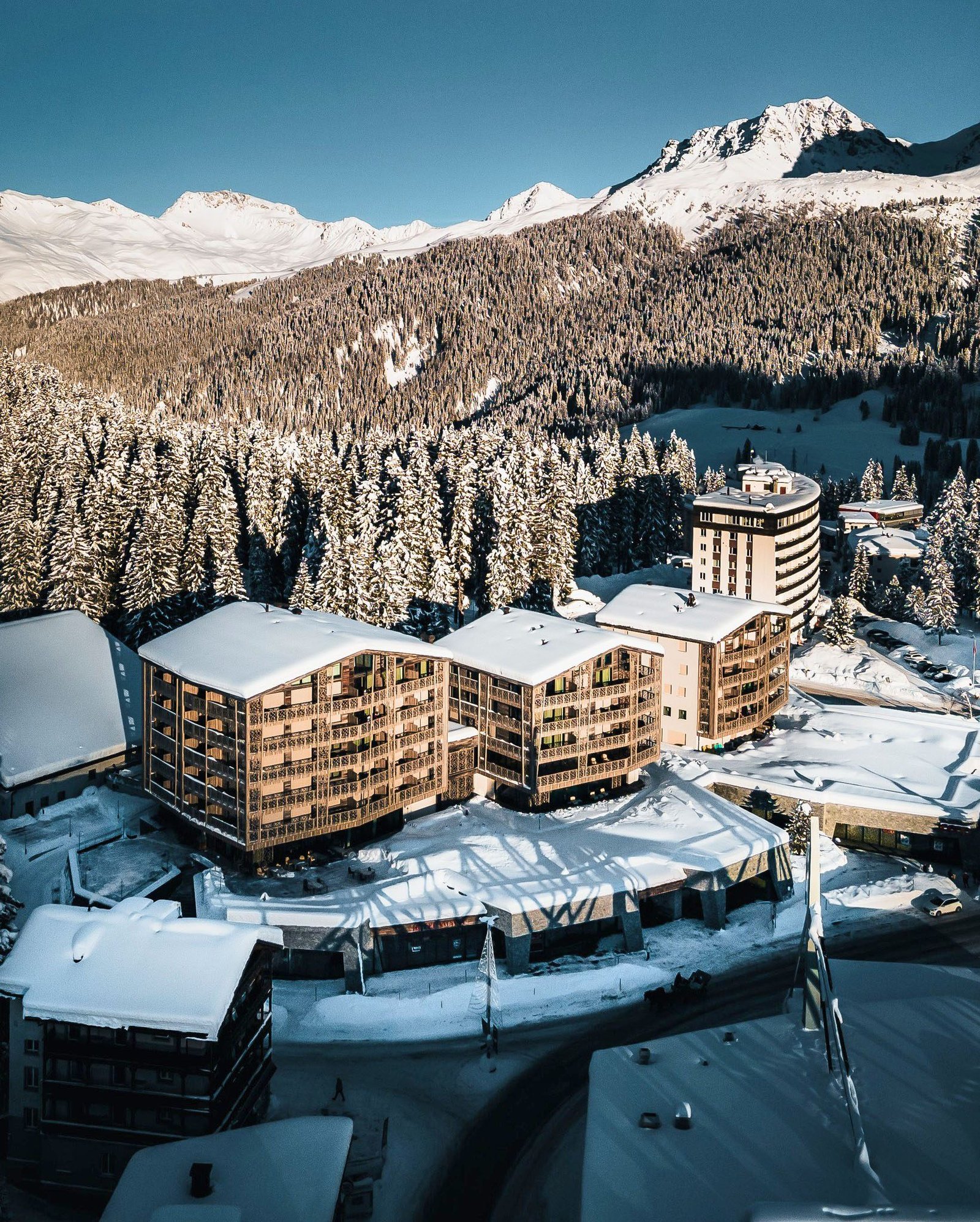 Valsana Hotel Arosa, backstory