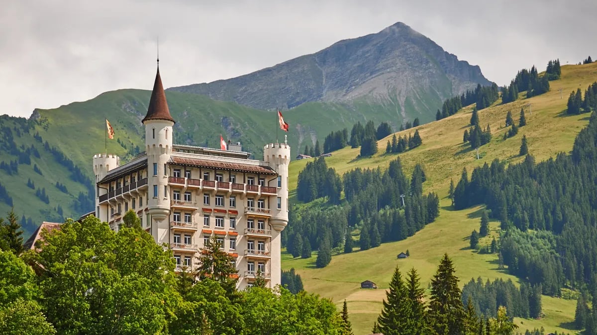 Gstaad Palace, backstory