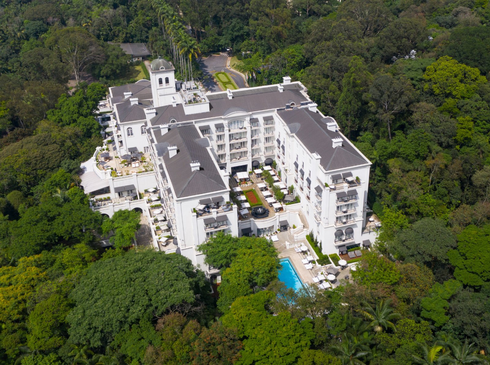 Palácio Tangará, backstory