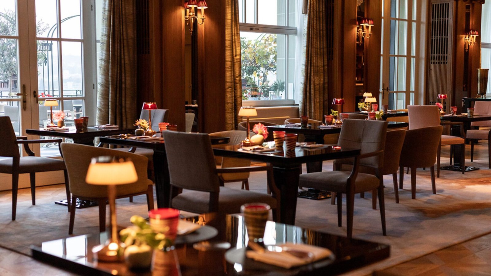 Bellevue Palace Bern, brasserie vue