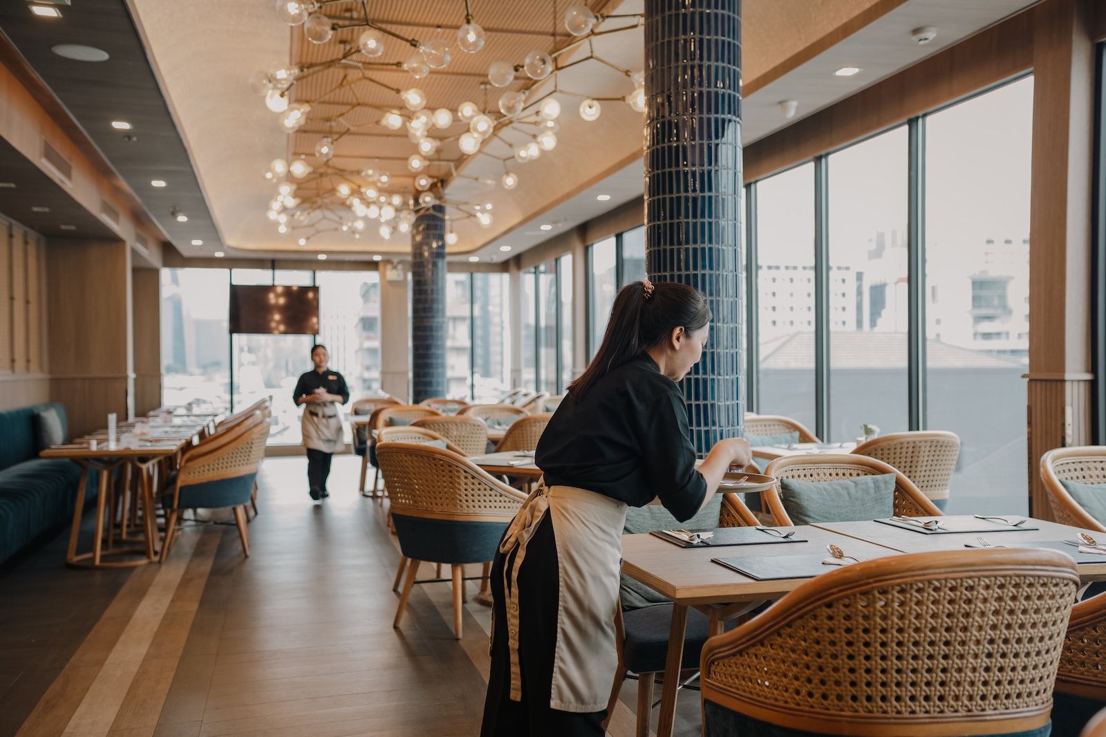 Eleven Hotel Bangkok Sukhumvit 11 — eat & drink