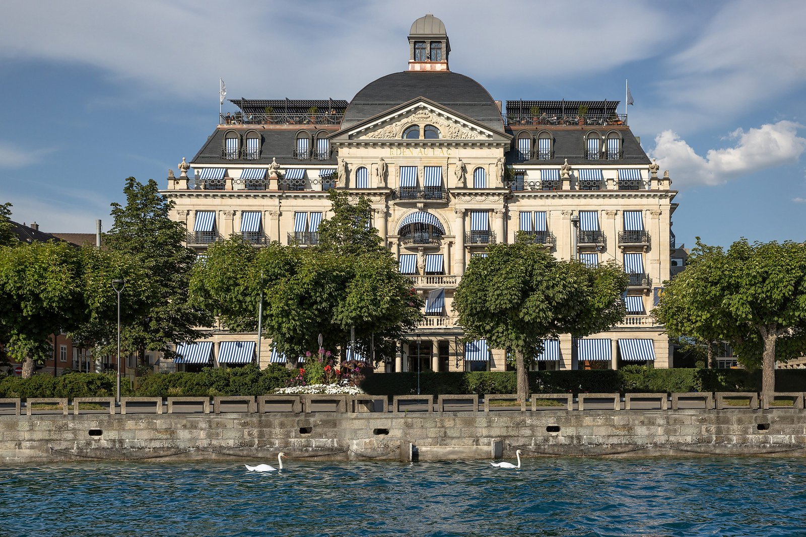 La Réserve Eden au Lac Zurich, backstory