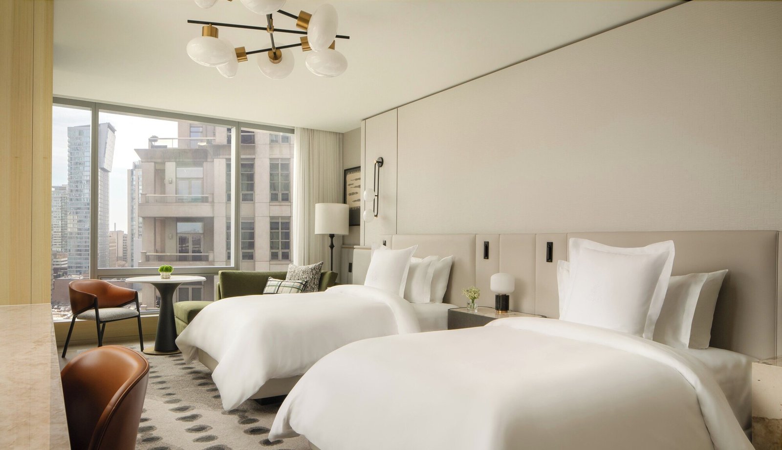 Four Seasons Hotel Toronto, rooms